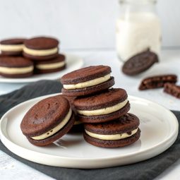 Homemade Oreo Cookies